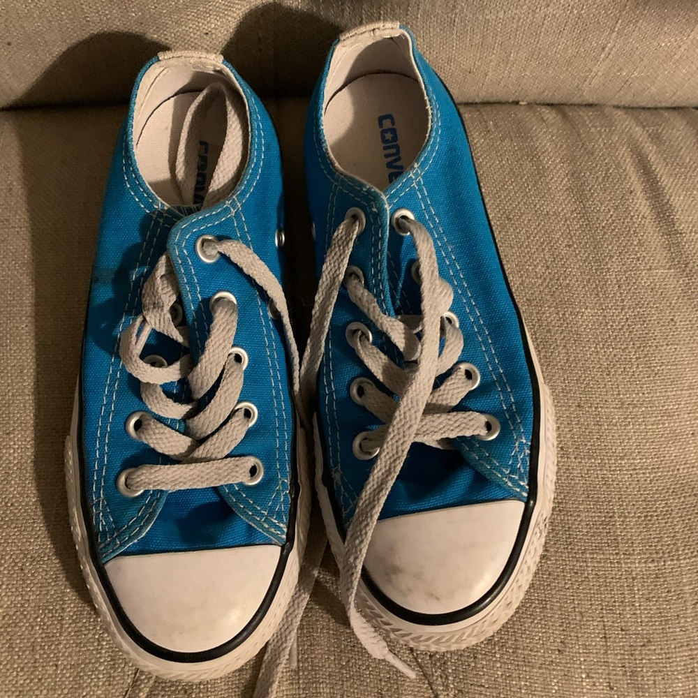 Boys converse size 12